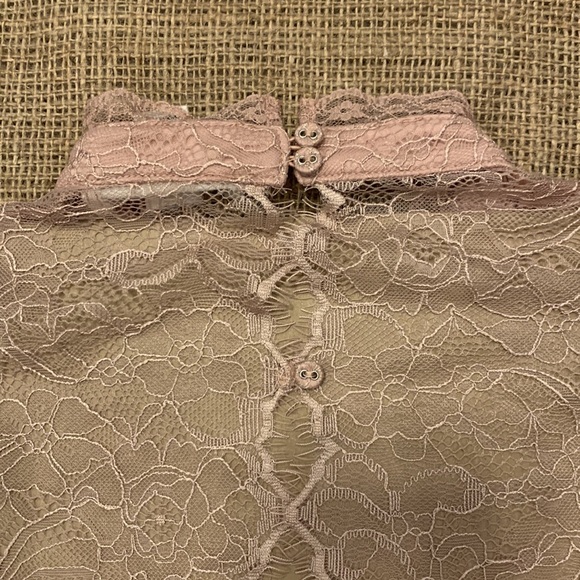 FOREVER 21 Dusty Rose Pink Lace Top, size S - Picture 4 of 6